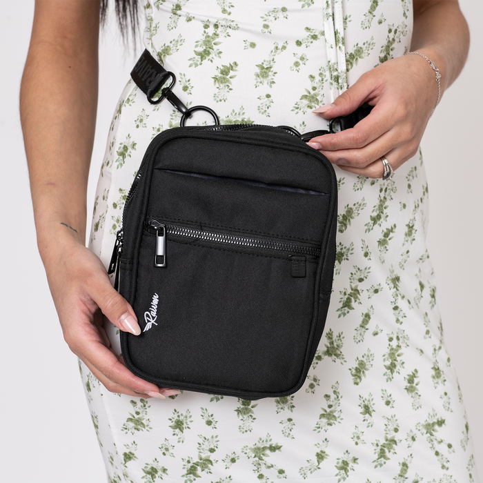 Black Medium Bag With Tumbler Belt
