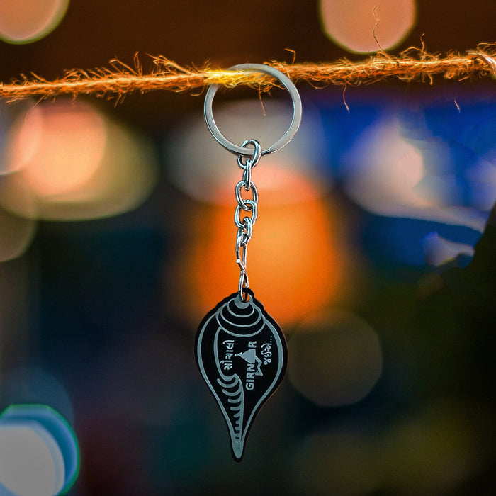 Chalo Girnar Chale black keychain - Girnar Darshan metal engraved