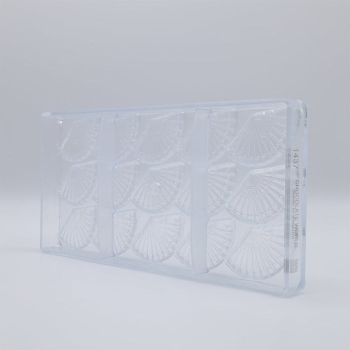 Chocolate World Caraque Hand Fan Polycarbonate Chocolate Mold – ~3.54 x 2.36 x 0.20 in, 6 Cavities