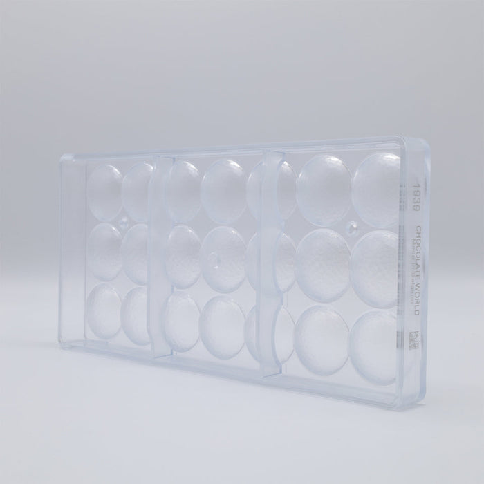 Chocolate World Lens Facet Polycarbonate Chocolate Mold – 1.24 in diameter x 0.59 in, 24 Cavities