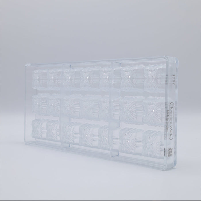 Chocolate World Ornament Square Polycarbonate Chocolate Mold – ~1.18 x 1.18 x 0.79 in, 21 Cavities