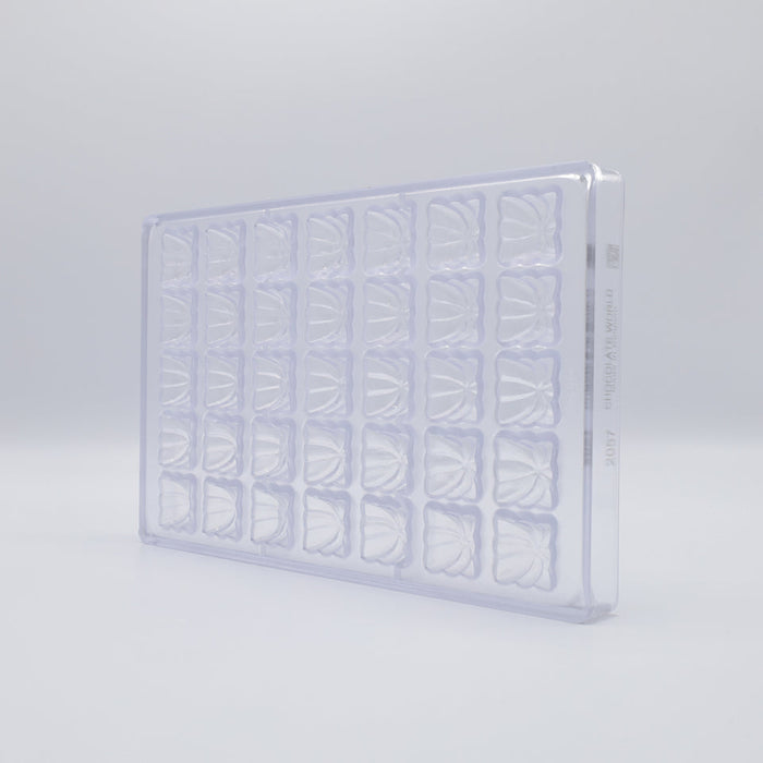 Chocolate World Square Star Polycarbonate Chocolate Mold – ~1.18 x 1.18 x 0.59 in, 21 Cavities