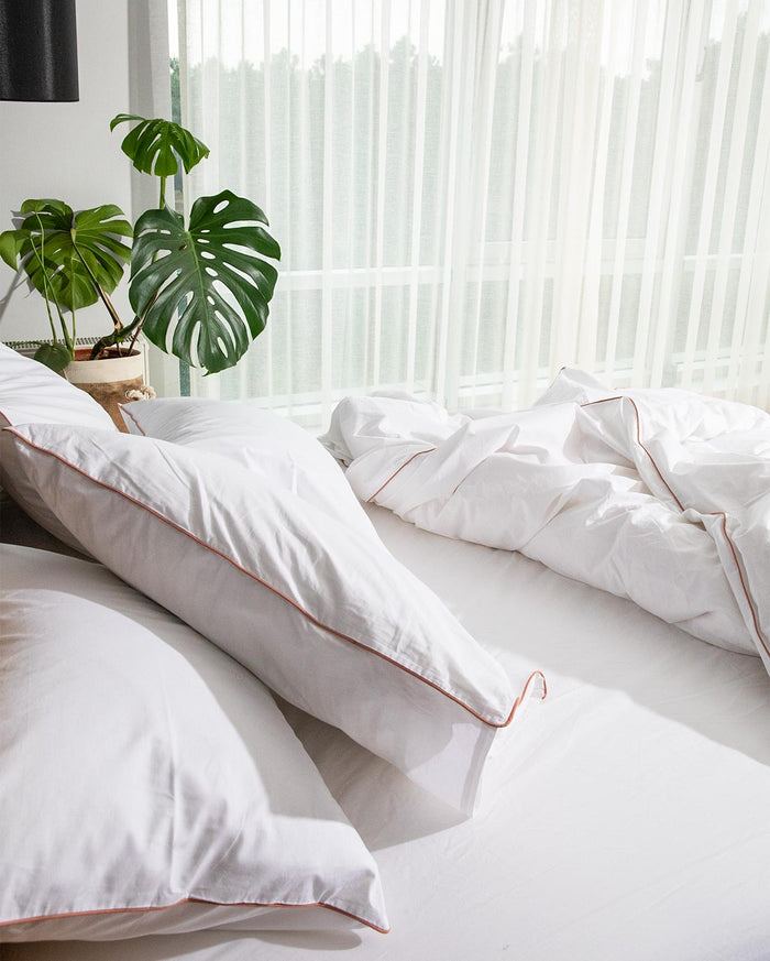 Classic Percale Pillowcase 2pcs- White with Peach Pipe Edge
