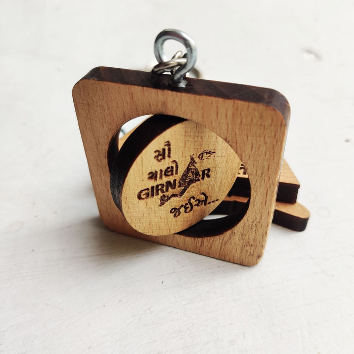 Girnar wooden square disc key chain - Hin/Guj