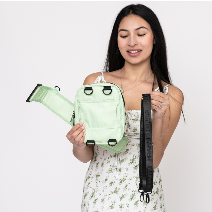 Green Medium Bag With Tumbler Belt