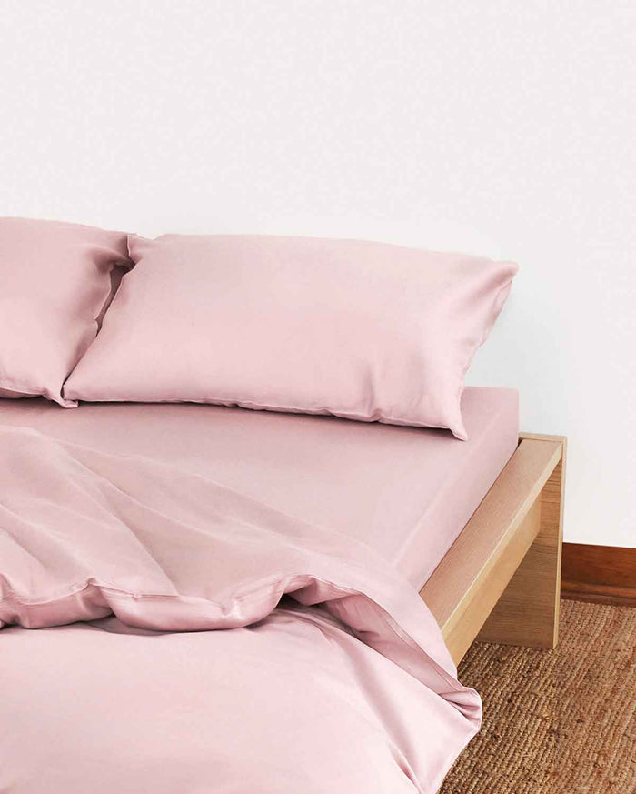 Lavish Sateen - Core Bedding Set - Nude Pink