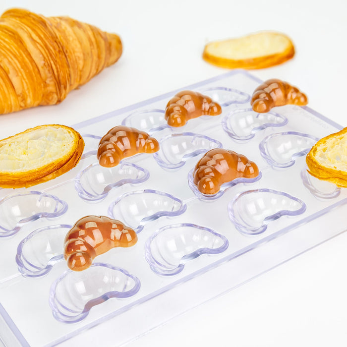 Martellato croissant polycarbonate chocolate mold with 16 cavities for professional praline and bonbon production (View 2)