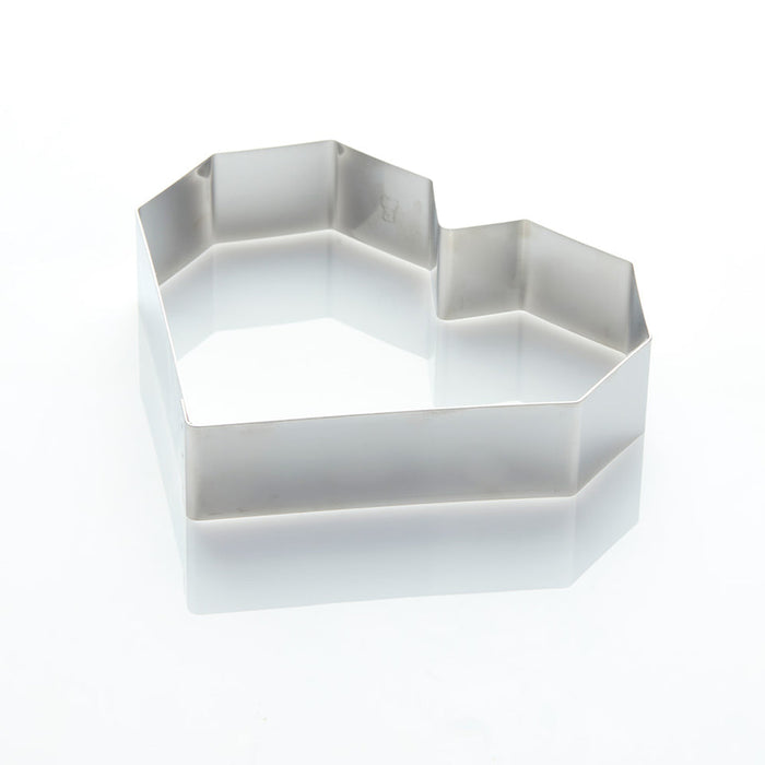 Martellato Diamond Heart Stainless Steel Cake Ring 202 × 184 × H40 mm product image,
Martellato Diamond Heart cake ring for modern pastry creations,
Martellato stainless steel heart-shaped cake ring designed by Frank Haasnoot for cakes and desserts