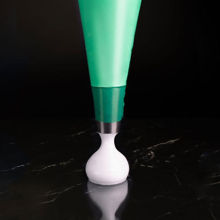 Martellato green disposable piping bags 16 inch LDPE 100 count for professional cake decorating (View 3)