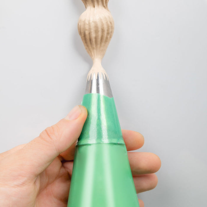 Martellato green disposable piping bags 16 inch LDPE 100 count for professional cake decorating (View 4)