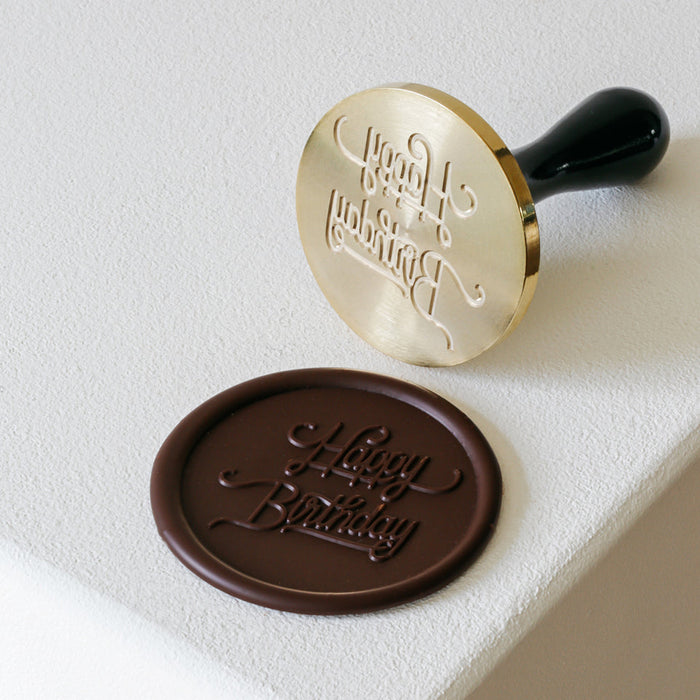 Martellato Happy Birthday chocolate stamp Ø60 mm product image,
Martellato Happy Birthday decorating stamp designed by Frank Haasnoot,
Martellato chocolate stamp for creating birthday-themed chocolate decorations and desserts