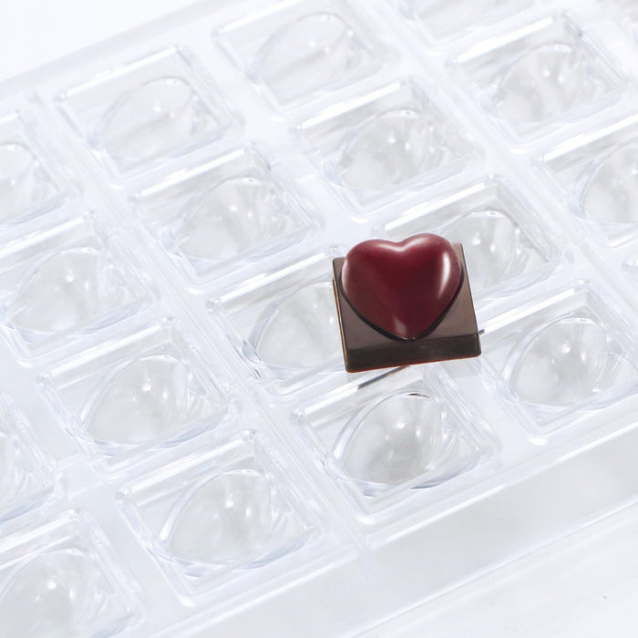 Martellato MA1062 Beat heart-shaped polycarbonate chocolate mold with 24 cavities for artisan pralines (View 2)