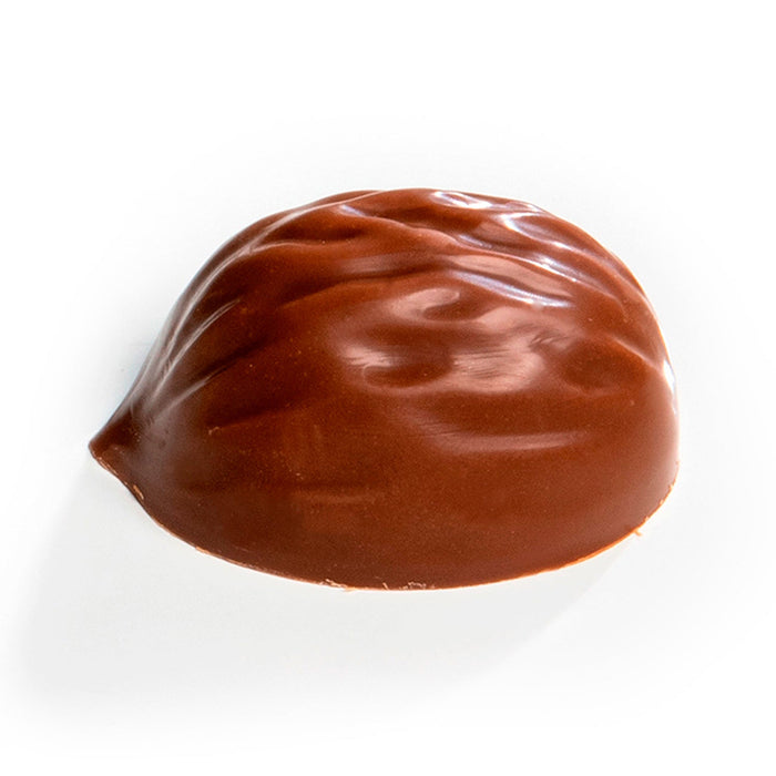 Martellato nut-shaped praline chocolate made using polycarbonate mold