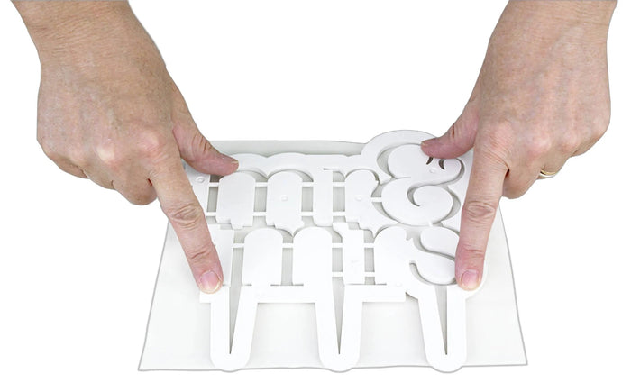PME Mr & Mrs Modern Cake Topper Cutter – 7.3 × 7.3 in