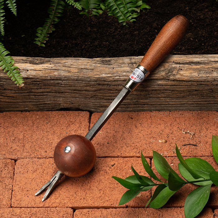 Red Pig Ball Weeder