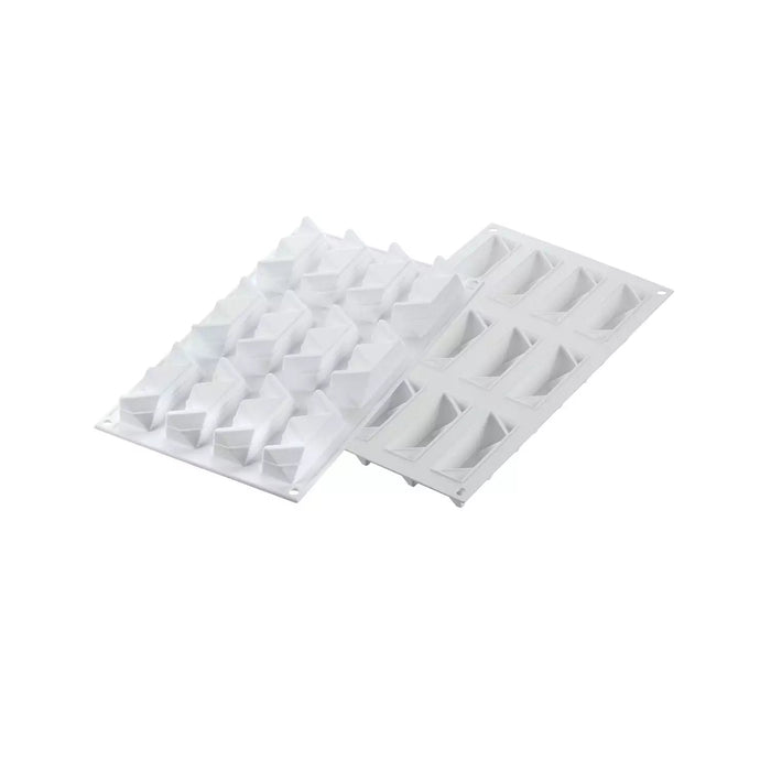 Silikomart STAR GAME 35 mold with 12 star cavities, Star-shaped mold detail, Geometric star platinum silicone mold