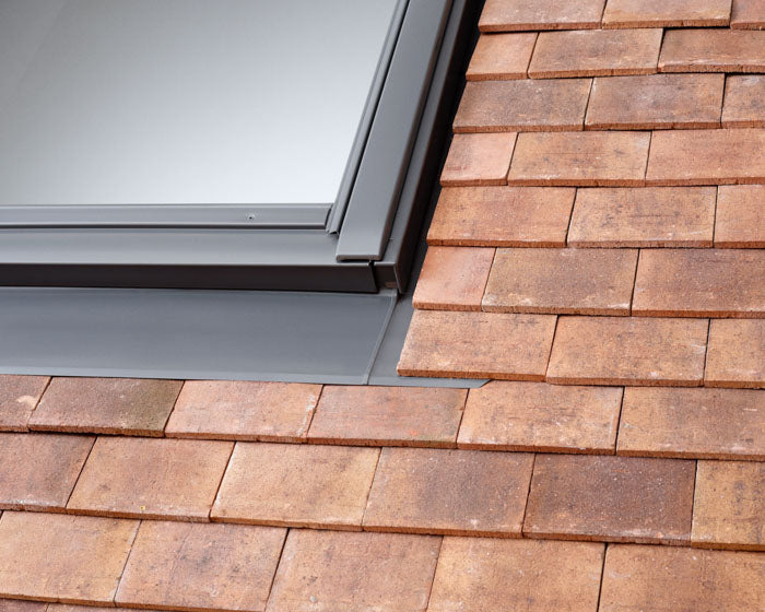 Velux EDP CK02 1000 Single Plain Tile Flashing With BFX Underfelt - Grey - 55x78cm