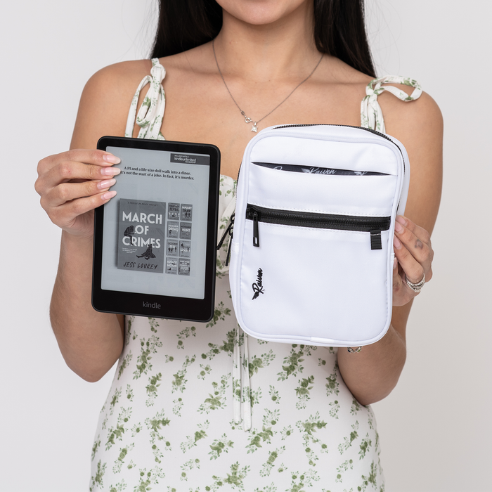 White Medium Bag With Tumbler Belt