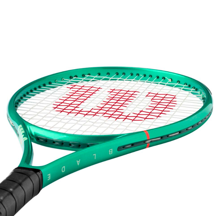 Wilson 2026 Blade 26 V10 Junior Tennis Racquet